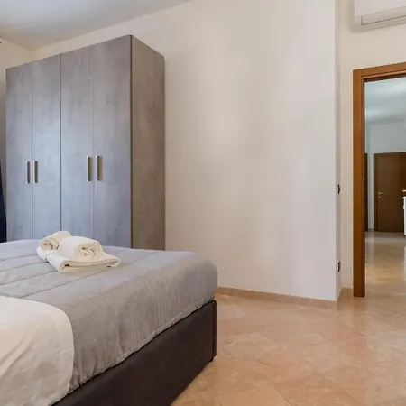 Marco In Centro Citta